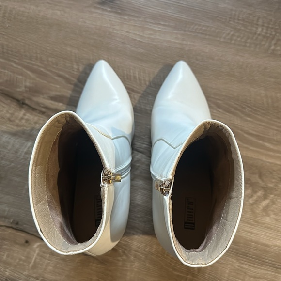 IDIFU women’s white ankle boots - Picture 3 of 4